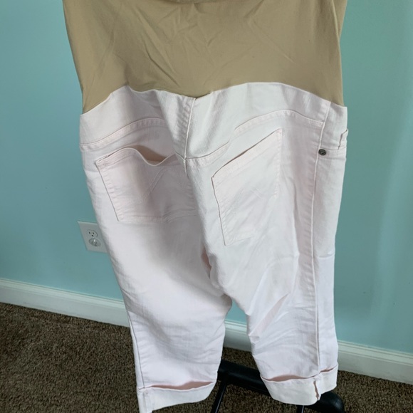 Motherhood Maternity Pants & Jumpsuits Motherhood Maternity Capris